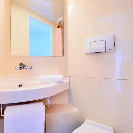 Premiere Classe Lille Nord Hotel