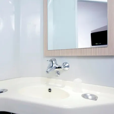 Premiere Classe Lille Nord Hotel 2*