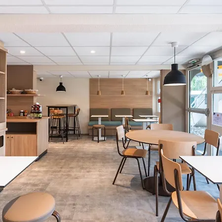 Premiere Classe Lille Nord Hotel