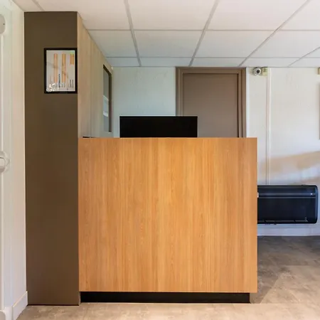 Premiere Classe Lille Nord Otel Roncq