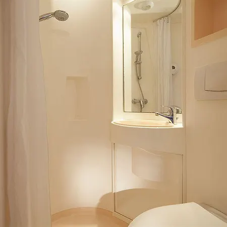 Premiere Classe Lille Nord 2*