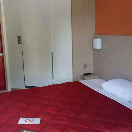 Premiere Classe Lille Nord Ξενοδοχείο 2*