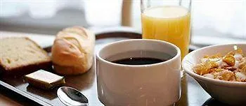 Premiere Classe Lille Nord Hotel 2*