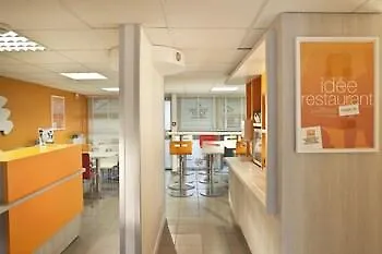 Premiere Classe Lille Nord Hotel 2*