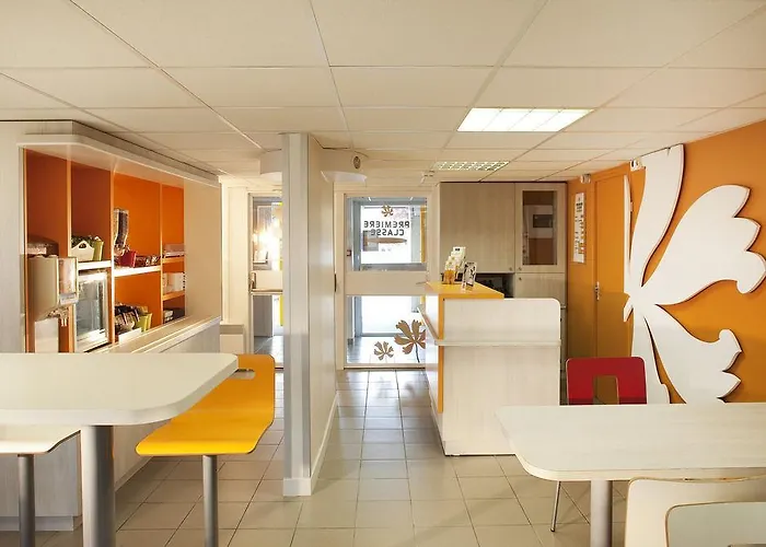 Premiere Classe Lille Nord Hotel 2*