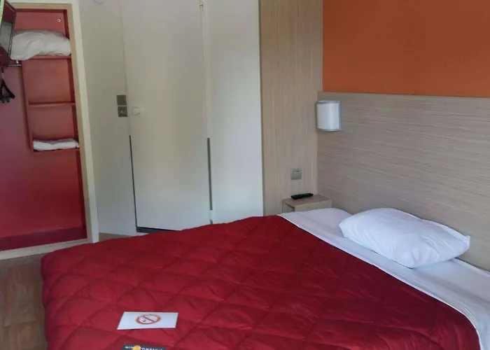 Premiere Classe Lille Nord Hotel 2*